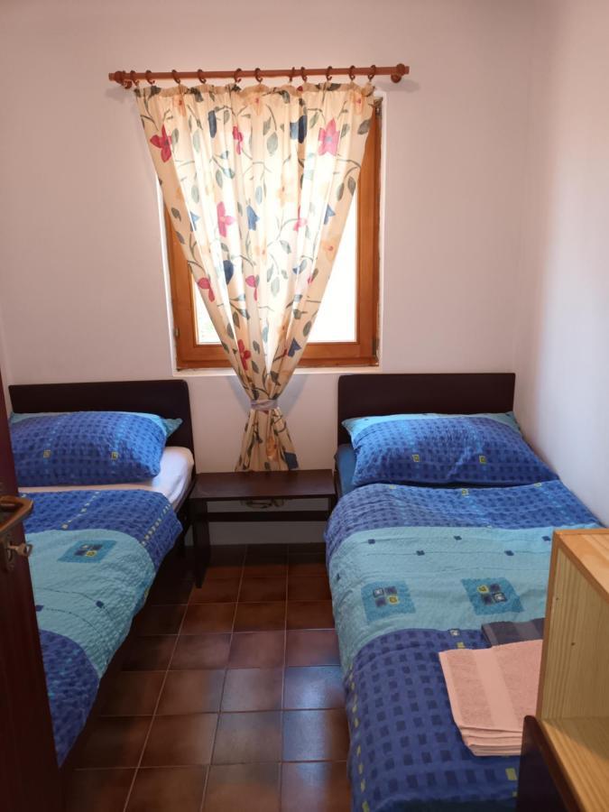 Apartmani Sikic מטינה מראה חיצוני תמונה